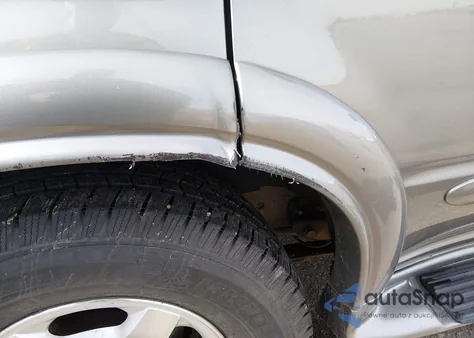 1999 Ford Explorer Eddie Bauer/Limited/Xlt z USA, uszkodzony, nr VIN 1FMZU35P9XZB34123